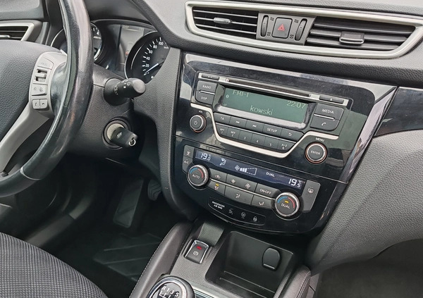 Nissan Qashqai cena 45999 przebieg: 283187, rok produkcji 2016 z Wolbrom małe 781